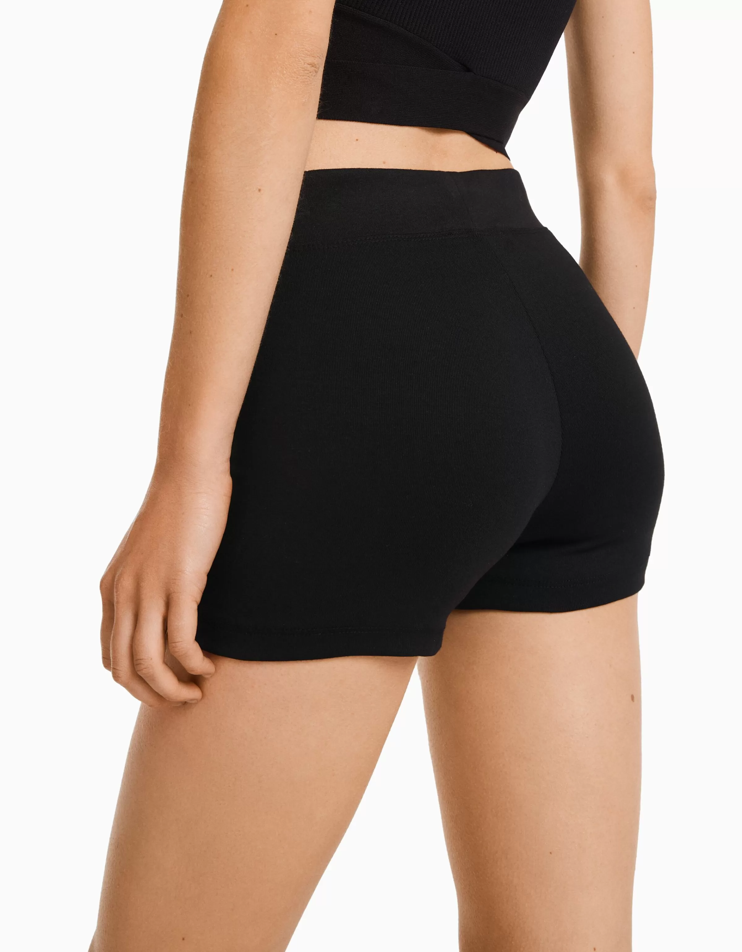BERSHKA Survêtement*Short cycliste modal Noir